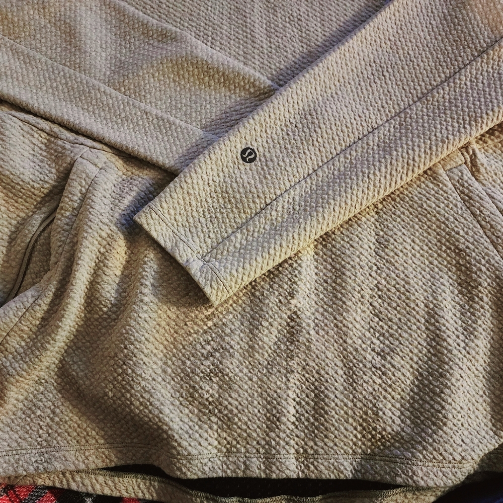 Lululemon At Ease Hoodie - Men's Small Tea Green Hooded Sweater - Picture 11 of 16